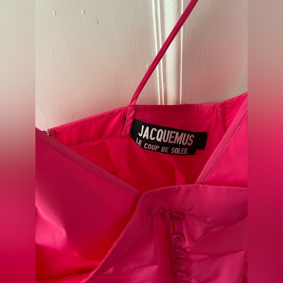 Jacquemus fuchsia gown, French size 40 (U.S. women’s 8). - Picture 5 of 7